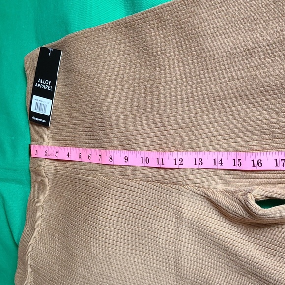 Ladies Pants 👖 😍 - Picture 6 of 10